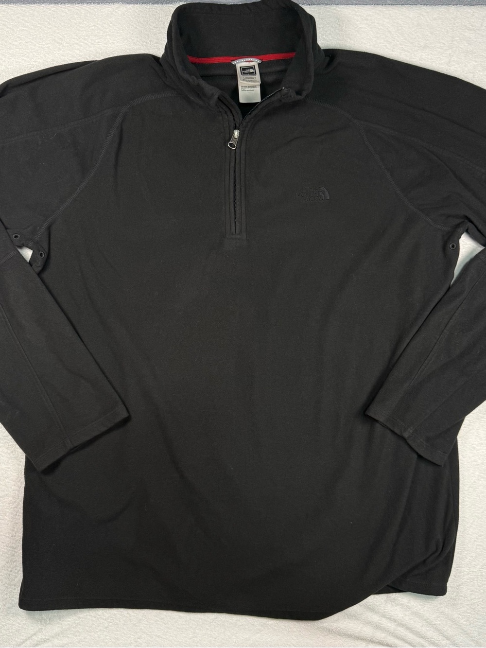 The North Face Men’s Black Half-Zip Fleece Pullover